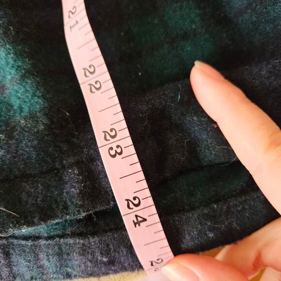 Medium Pendleton Wool Shirt – Black Watch Tartan, Size M, Made in USA - Picture 6 of 6